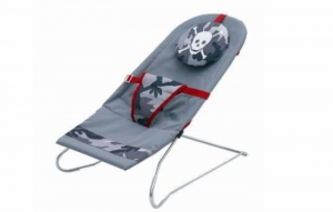 Babysitter med lekeb�yle - SKULL
