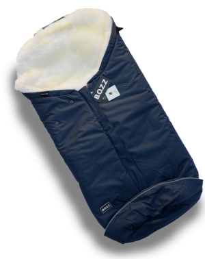 BOZZ Vognpose Lammeskinn Langharet Navy Blue i gruppen Barnevogner / Varemerken / Bozz hos Köpbarnvagn (20-2015-4B)