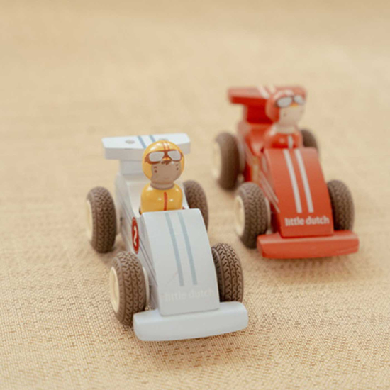 Little Dutch Racerbiler med trekkmekanisme og trefigurer