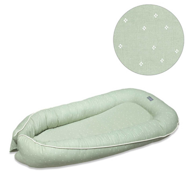Vinter & Bloom Meadow Babynest Green Fields i gruppen Barnerommet / Sengetilbehør / Babynest hos Köpbarnvagn (VIBL40030-22)